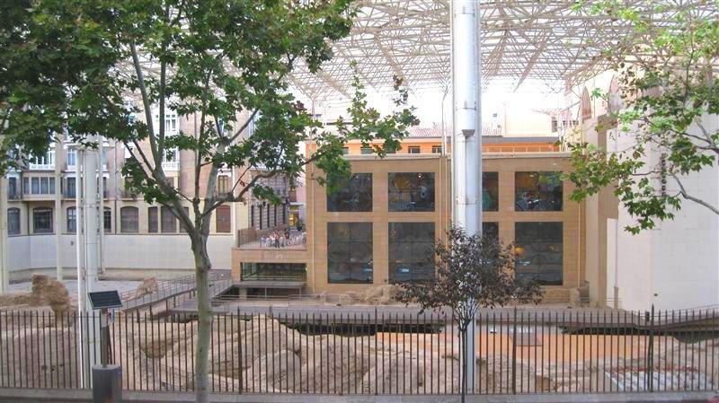 Pension Iglesias ซาราโกซา ภายนอก รูปภาพ